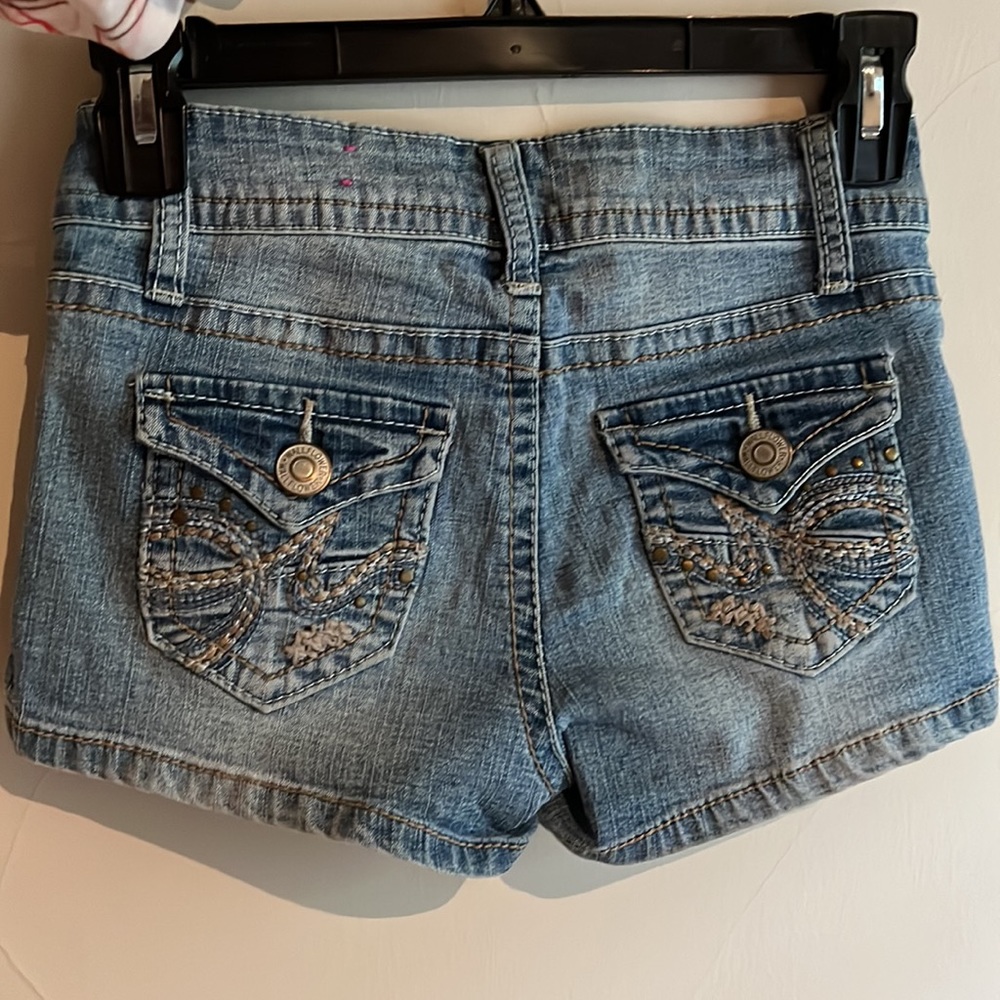 Denim shorts - Picture 3 of 8
